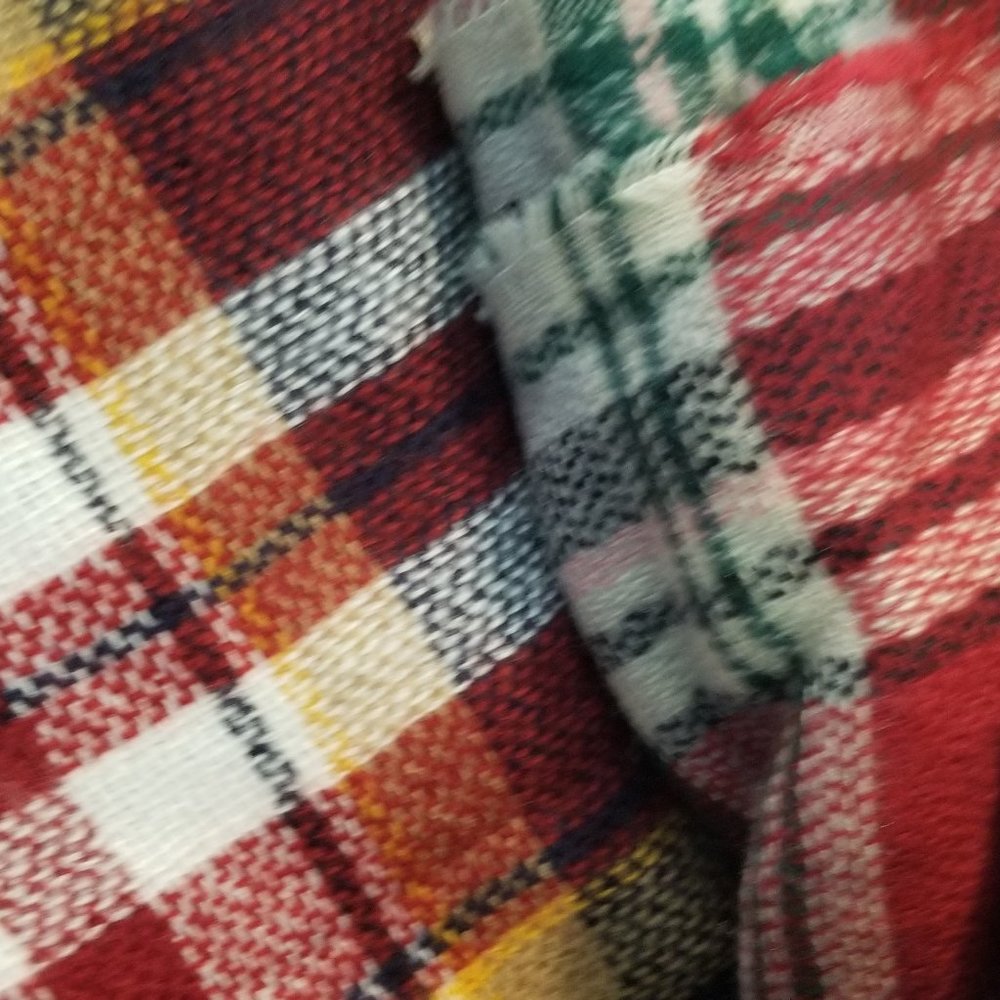 Scarf bundle - Picture 5 of 15